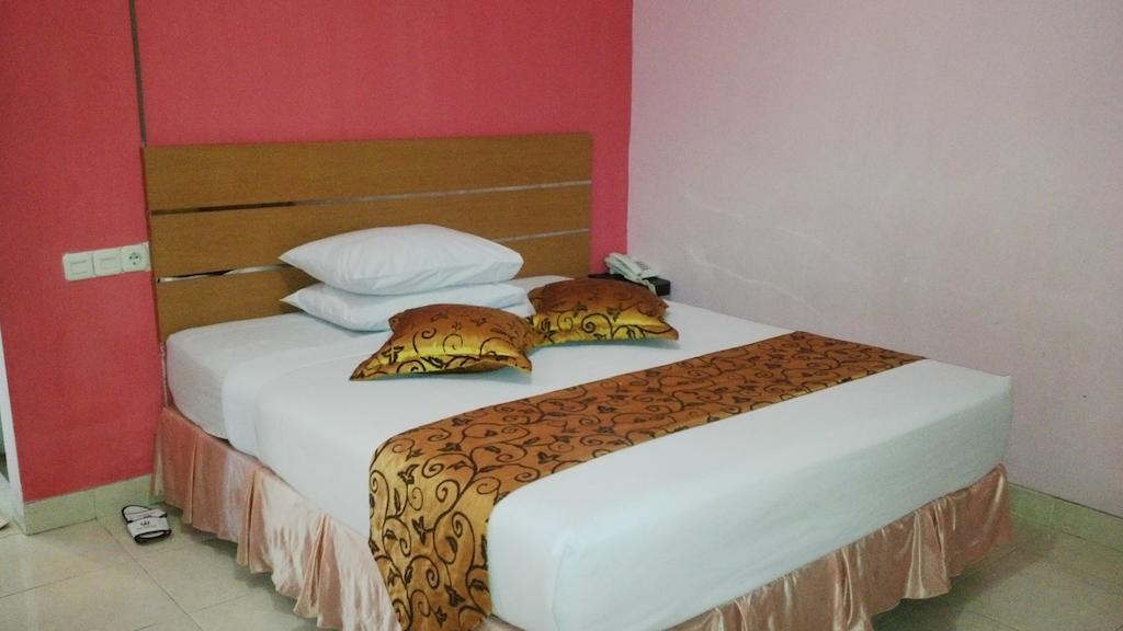 The Waigo Hotel Sorong Kamer foto