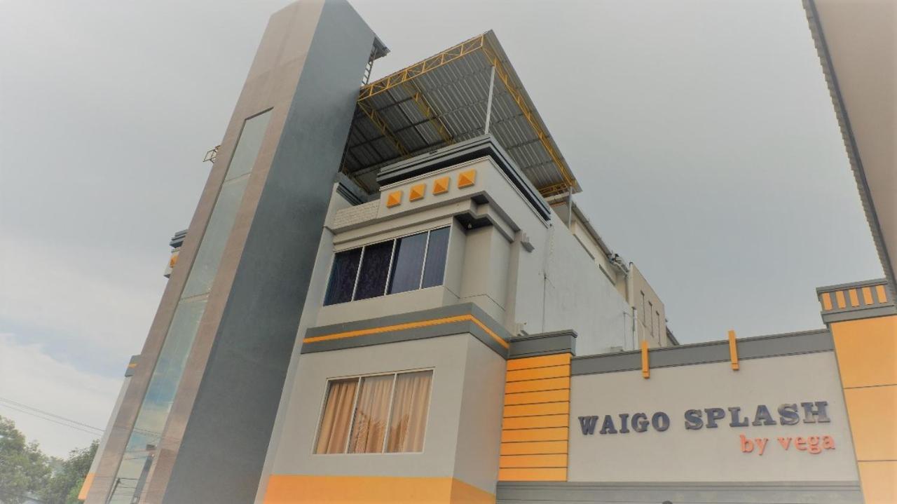 The Waigo Hotel Sorong Buitenkant foto