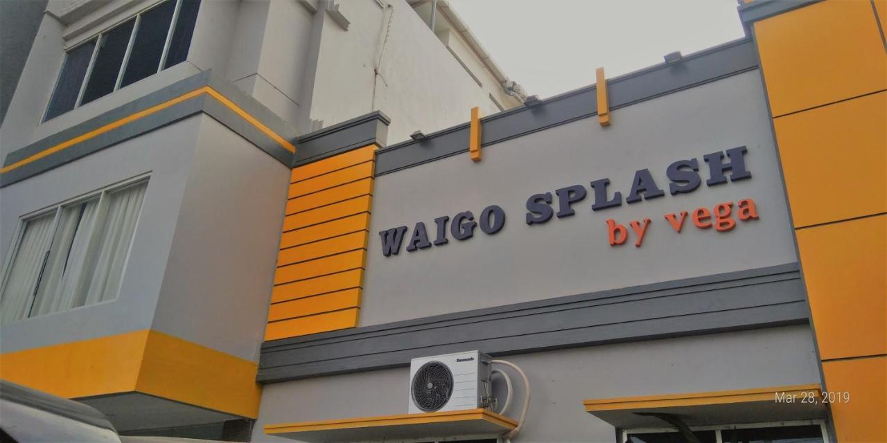 The Waigo Hotel Sorong Buitenkant foto